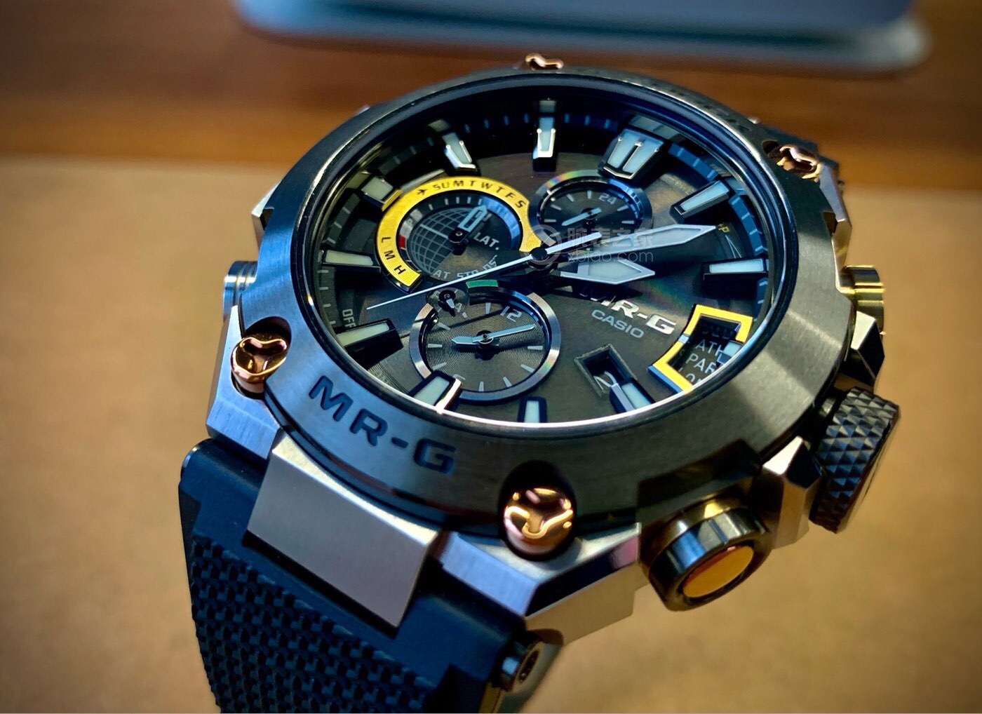 Casio G-Shock MT-G MTG-B1000B-1AJF Triple G Resist Solar Radio Men's Watch | IOOMOBILE