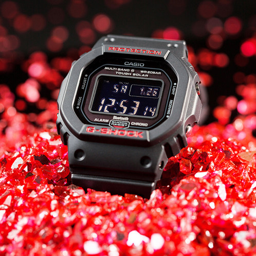 卡西欧手表 G-SHOCK  经典款设计配以新型复合表带 6局电波蓝牙太阳能动力防水防震运动男表GW-B5600HR-1PR