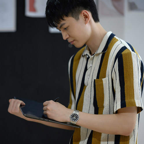 卡西欧手表 EDIFICE  人造蓝宝石玻璃镜面 简约时尚防水商务男表EFR-S108
