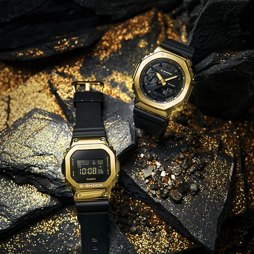 卡西欧手表 G-SHOCK  【明星同款】“黄金时代”新黑金系列 限量飞盘赠品 金属表盘 防水防震运动表款GM-5600G/GM-2100G