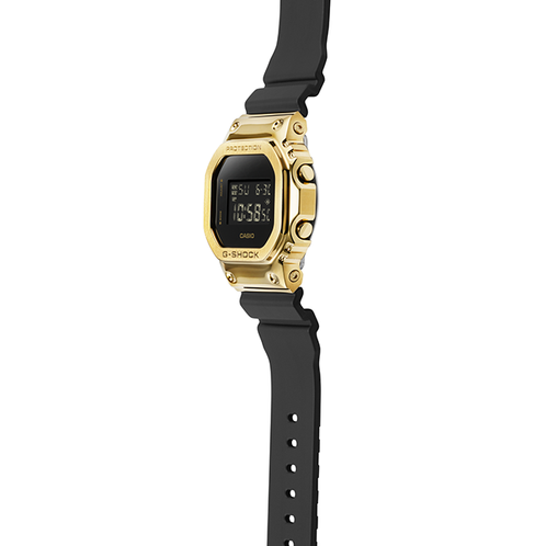 卡西欧手表 G-SHOCK  【明星同款】“黄金时代”新黑金系列 限量飞盘赠品 金属表盘 防水防震运动表款GM-5600G/GM-2100G