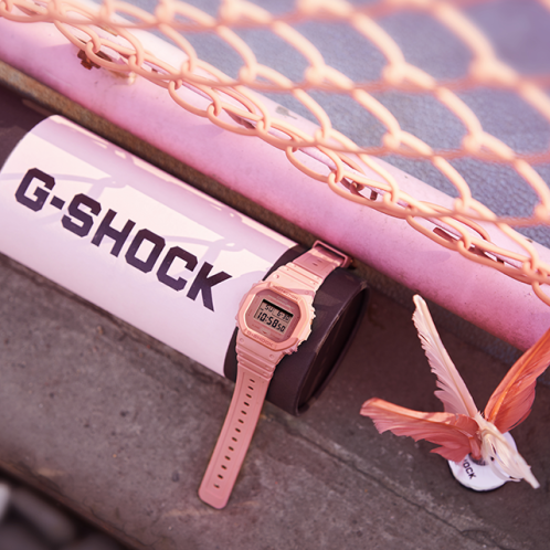 卡西欧手表 G-SHOCK  潮流PINK系列 特殊包装配备毽子 防水防震运动表款GA-2110SL/DW-5610SL
