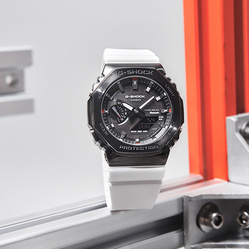 卡西欧手表 G-SHOCK  八边形表框设计 金属表头 防水防震蓝牙连接太阳能动力运动男表GBM-2100