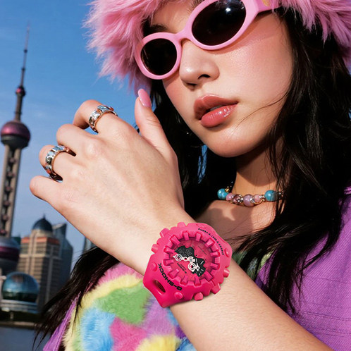 卡西欧手表 G-SHOCK  全新粉色 特殊表盒“酷眼仔”GA-V01-4APFK