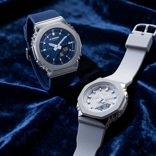 卡西欧手表 G-SHOCK  【新品】全新蓝白双色 时尚防水防震运动表款GM-S2110SH