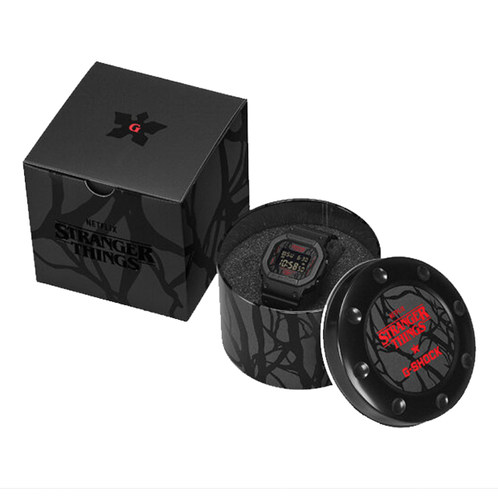 卡西欧手表 G-SHOCK  【新品】怪奇物语联名 防水防震时尚表款DW-5600STT-1PR